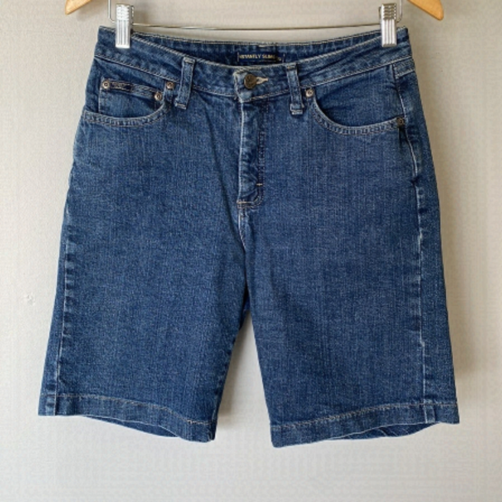 Vintage Bermuda denim jean shorts Sz 8